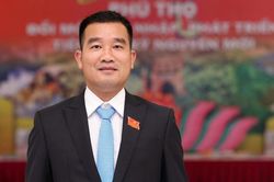 B&iacute; thư x&atilde; ở xứ Mường g&oacute;p sức quảng b&aacute; du lịch địa phương