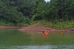 Lạng Sơn: Tìm thấy thi thể nam giới 20 tuổi ở đập nước sâu