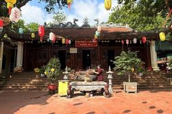Về Phong Mục thăm đền Mẫu Thoải
