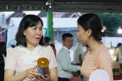 Khi m&atilde; QR chưa kể hết c&acirc;u chuyện sản phẩm