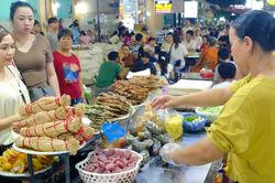 Qu&agrave; vặt phố đ&ecirc;m