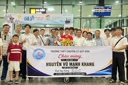 Gia Lai đón học sinh đoạt huy chương bạc Olympic Vật lý châu Âu trở về từ Thụy Điển
