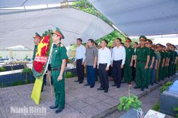 Triển khai 'Chiến dịch 500 ng&agrave;y đ&ecirc;m đẩy mạnh thực hiện t&igrave;m kiếm, quy tập v&agrave; x&aacute;c định danh t&iacute;nh h&agrave;i cốt liệt sĩ' tại x&atilde; Ph&aacute;t Diệm