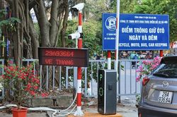 Hà Nội số hóa bãi đỗ xe: Người dân hưởng lợi từ thanh toán không tiền mặt