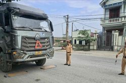 Xử lý xe quá tải trên các tuyến trọng điểm