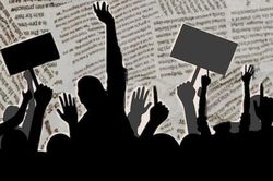 Giữa biển thông tin, ai giữ ngọn hải đăng sự thật?