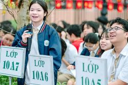 Lớp 10 - chọn tổ hợp hay chọn tương lai?