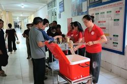Phát 200 suất cháo miễn phí cho bệnh nhân tại Bệnh viện Đa khoa tỉnh
