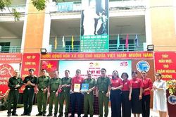 X&atilde; Đ&ocirc;ng Thạnh (TPHCM): Ra mắt c&ocirc;ng tr&igrave;nh 'Khu d&acirc;n cư an to&agrave;n, kh&ocirc;ng ma t&uacute;y'