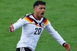 Ngược d&ograve;ng thắng Bờ Biển Ng&agrave; 2-1, Đức chắc suất đi tiếp ở World Cup 2026