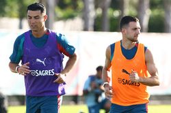 Đồng đội Ronaldo: 'Có người không muốn Bồ Đào Nha chiến thắng'