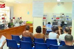 Hơn 20.000 người có nguy cơ gián đoạn nhận lương hưu vì chưa làm lại thủ tục ủy quyền