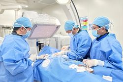 TP.HCM hướng tới trung tâm y tế ASEAN - Bài cuối: Cần cơ chế đột phá cho y tế chuyên sâu