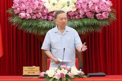 Tổng Bí thư, Chủ tịch nước yêu cầu làm rõ việc cần thiết tiếp tục sáp nhập một số xã, phường