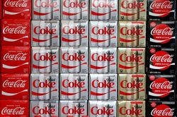 Coca-Cola sắp hầu tòa vì khoản thuế kéo dài 3 đời CEO