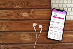 MoMo chào bán 50% cổ phần?