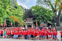 Ninh Bình: 'Gieo mầm' tình yêu di sản nơi học đường