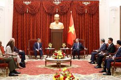 Tổng Bí thư, Chủ tịch nước tiếp Quyền Bộ trưởng Hải quân Hoa Kỳ