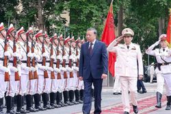 [Ảnh] Tổng Bí thư, Chủ tịch nước dự Lễ kỷ niệm 80 năm Ngày truyền thống Học viện An ninh nhân dân