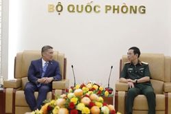 Ưu tiên hợp tác khắc phục hậu quả chiến tranh