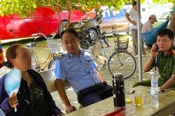 Công an vào cuộc 2 người phụ nữ chặn xe, thu tiền ô tô chở khách du lịch ở Sầm Sơn