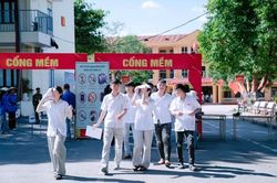 Hai học sinh trường làng đỗ đầu kỳ thi vào lớp 10 ở Bắc Ninh
