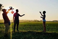 Ngọn bút sắc từ 'mắt sáng, lòng trong'