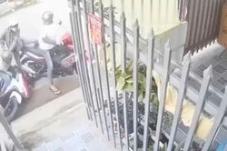 [Clip] Táo tợn cướp giật dây chuyền của người phụ nữ trước cửa nhà trọ