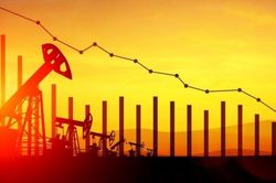 Hormuz dần mở lại, thị trường dầu khí vẫn chưa hết sóng gió