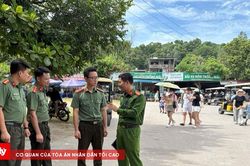 Lộ nhiều sai phạm tại bãi trông giữ xe tại danh thắng Hòn Trống Mái