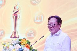 Ngọn đuốc vàng tôn vinh tổ chức, cá nhân phát triển công nghiệp văn hóa Việt Nam