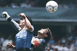 World Cup: 40 năm Bàn thắng thể kỷ và 'Bàn tay Chúa' của Maradona