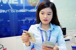 Tỷ giá hôm nay 22/6: USD nhích nhẹ, NDT giảm giá
