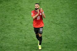 Salah giúp Ai Cập giành chiến thắng đầu tiên ở World Cup