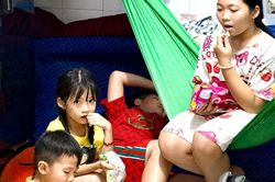 Chung tay để con em công nhân có mùa hè an toàn, bổ ích