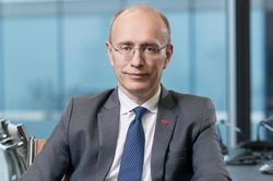 CEO Techcombank: biến động năng lượng toàn cầu không làm chệch hướng tăng trưởng của Việt Nam