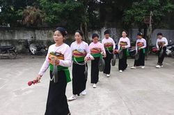 Bảo tồn bản sắc văn hóa dân tộc Mường ở xã Cẩm Vân