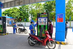 Người ti&ecirc;u d&ugrave;ng thay đổi để th&iacute;ch ứng năng lượng mới
