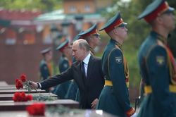 Tổng thống Putin dự lễ tưởng niệm ngày phát động Chiến tranh Vệ quốc Vĩ đại
