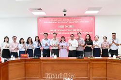 Khối thi đua c&aacute;c cơ quan tham mưu, tổng hợp tỉnh Kh&aacute;nh H&ograve;a sơ kết phong tr&agrave;o thi đua 6 th&aacute;ng đầu năm 2026