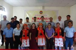 Lễ ra mắt Tổ hội n&ocirc;ng d&acirc;n nghề nghiệp x&atilde; Phong Thổ