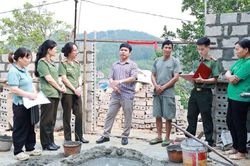 Xóa nhà tạm, xây tương lai