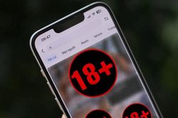 Lỗ hổng thuật toán Facebook: Tại sao từ khóa thông dụng lại trả về nội dung đồi trụy?