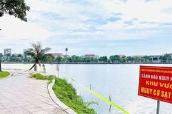 Cần khẩn trương xử lý các điểm sạt lở tại Công viên Văn Lang