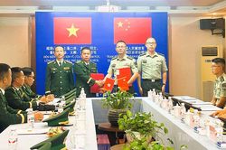 Hội đàm định kỳ giữa 8 Đồn Biên phòng tỉnh Tuyên Quang với Trạm Hội ngộ hội đàm biên phòng khu vực Phú Ninh (Trung Quốc)