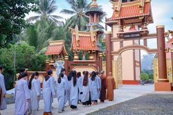 Vĩnh Long: Khóa sinh hoạt Phật pháp mùa hè 'Thong dong giữa đời' tại chùa Liên Hoa