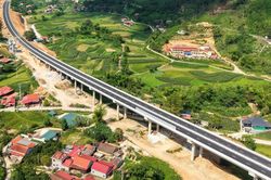Cần hơn 7.300 tỷ đồng mở rộng cao tốc Hữu Nghị - Chi Lăng lên 6 làn xe