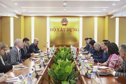Thúc đẩy hợp tác Việt Nam - Canada trong chuyển đổi xanh lĩnh vực xây dựng