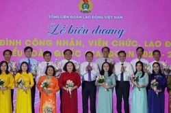 Xây dựng gia đình công nhân hạnh phúc, tiến bộ và bền vững