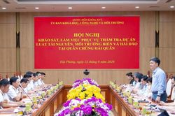 Đoàn công tác của Ủy ban Khoa học, Công nghệ và Môi trường làm việc với Quân chủng Hải quân Việt Nam